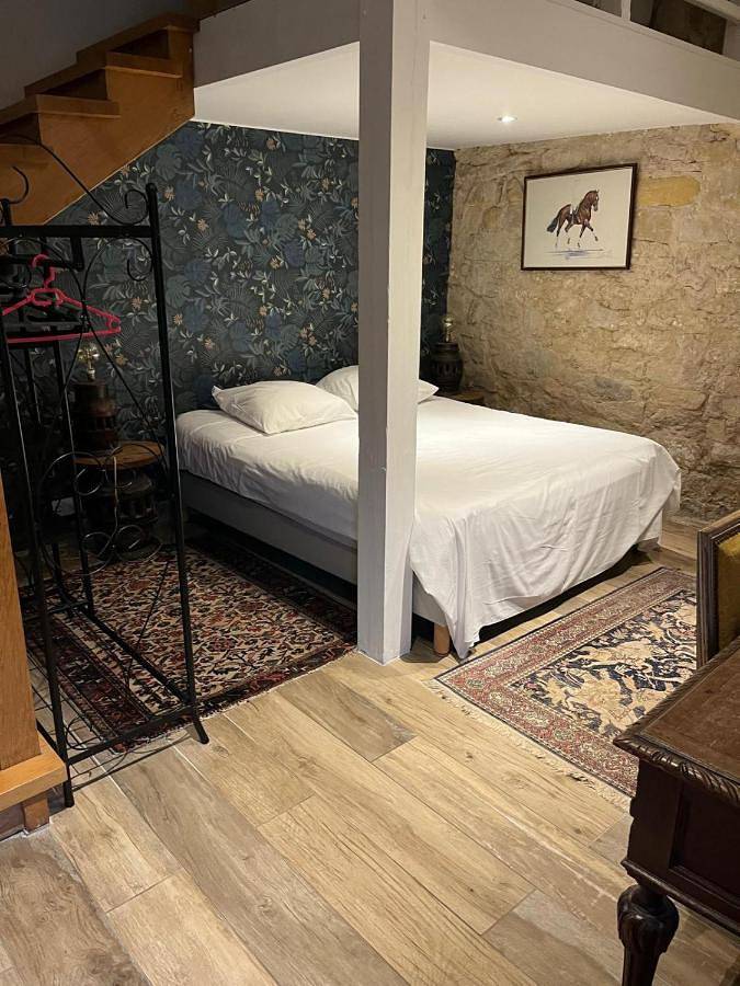 Location de vacances pour 4 personnes, avec Terrasse ainsi que Jardin et Vue à Fontainebleau - 3