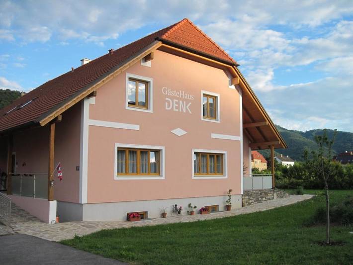 Ferienwohnung für 2 Personen, mit Garten und Ausblick sowie Terrasse - 1