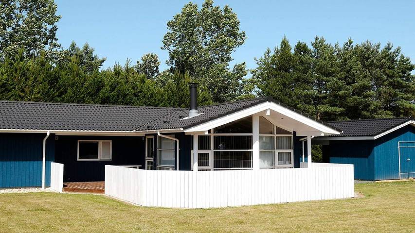 Ferienhaus für 6 Personen, mit Terrasse und Whirlpool in Jegum