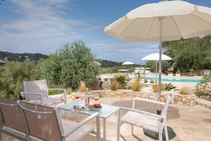 Hütte für 4 Personen, mit Garten und Ausblick sowie Pool in Griechenland - 2