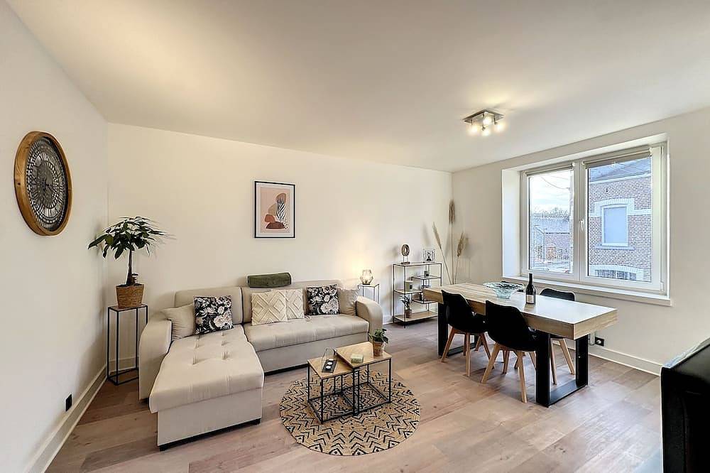 Appartement entier, Charmant Duplex à 2 min du parc animalier et Grottes , idéal pour les familles in Han-sur-Lesse, Rochefort (Wallonie)