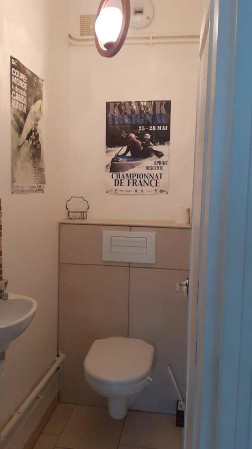 Apartment with Lake View in Treignac, Région de Tulle