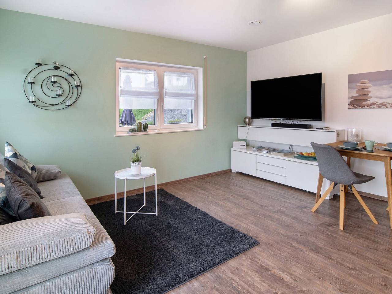 Ganze Ferienwohnung, Ferienwohnung mit eigenem Eingang - Ferienwohnung mit eigenem Eingang in Deggenhausertal, Bodenseekreis