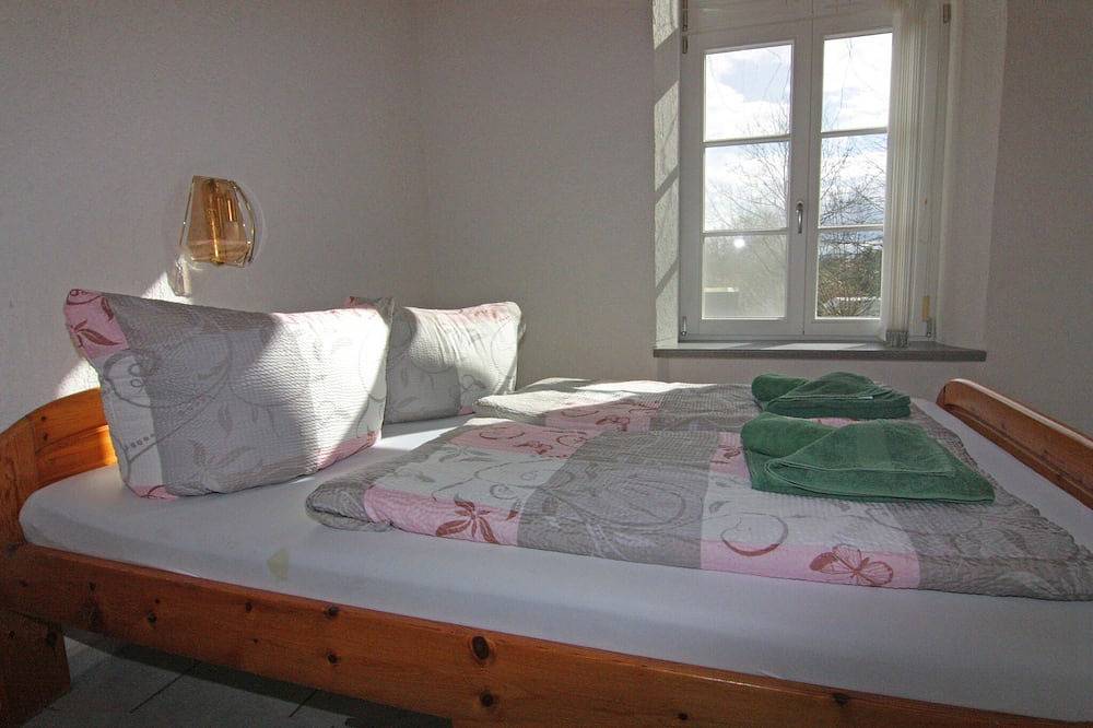 Entire apartment, Ferienwohnung im Gutshaus Schulenbrook in Metelsdorf, North-West Mecklenburg (Wismar region)