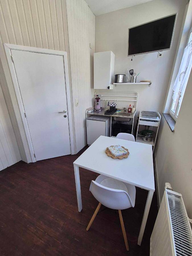 Appartement de vacances entier, Petit studio dans la rue du Château in Chimay, Hainaut