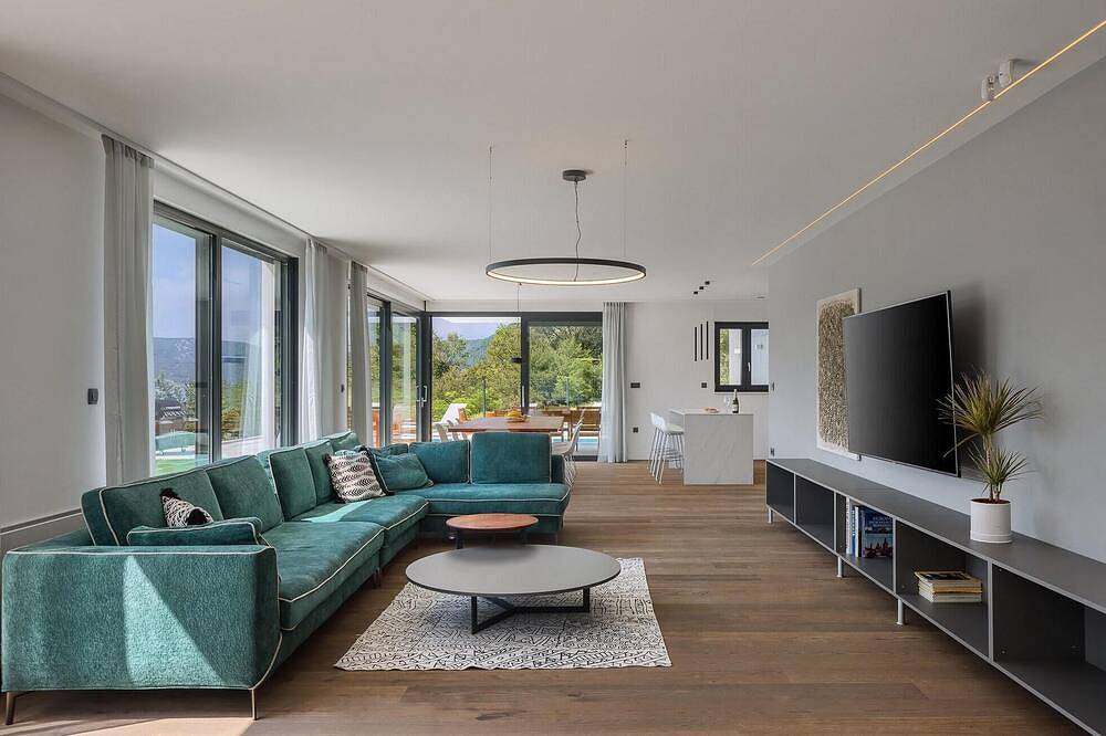 Gorgeous home in Bakarac with private swimming pool, can be inside or outside in Bakarac, Kraljevica