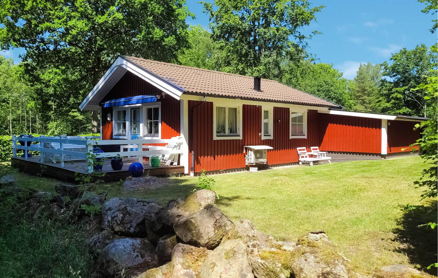 Hus för 4 Personer, med terass samt utsikt och trädgård