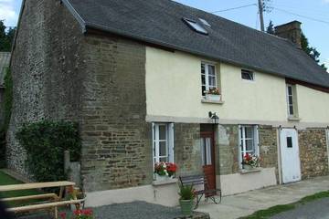 Agriturismo pour 10 personnes, avec terrasse et jardin à Notre-Dame-du-Touchet
