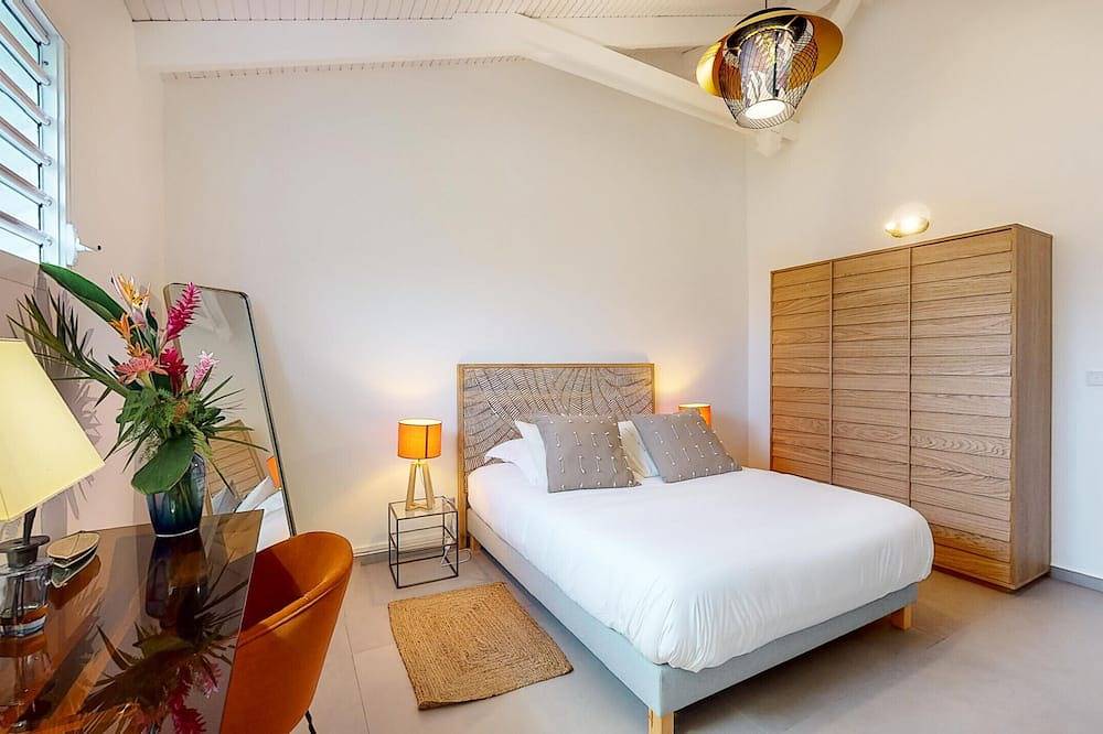 Villa Aldebaran with Swimming Pool and 2 Parental Suites in Petit-Bourg, Guadeloupe