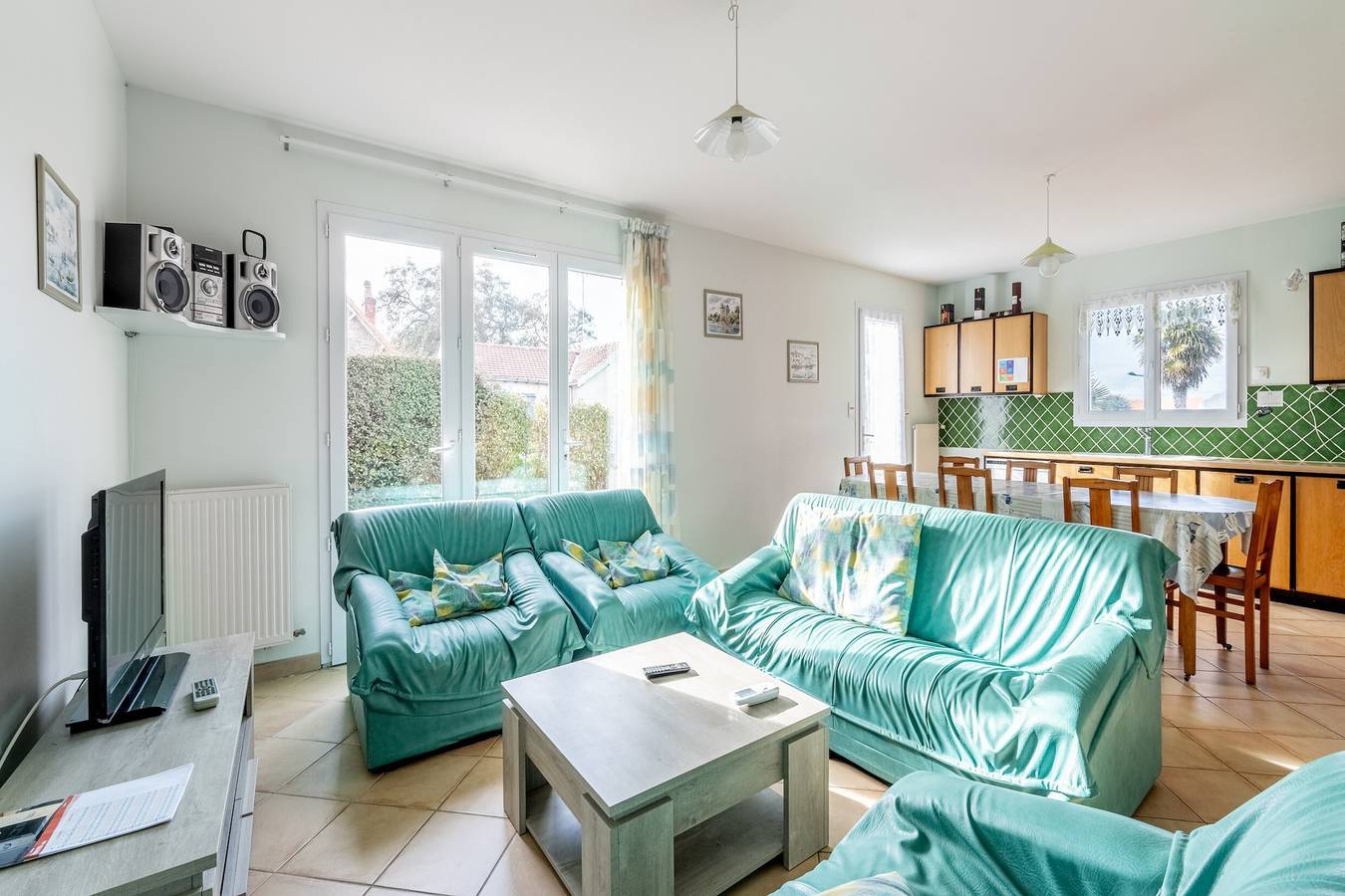 Meeresauszeit – mit privatem Garten und überdachter Terrasse für 12 Personen in La Bernerie-en-Retz, Côte de Jade