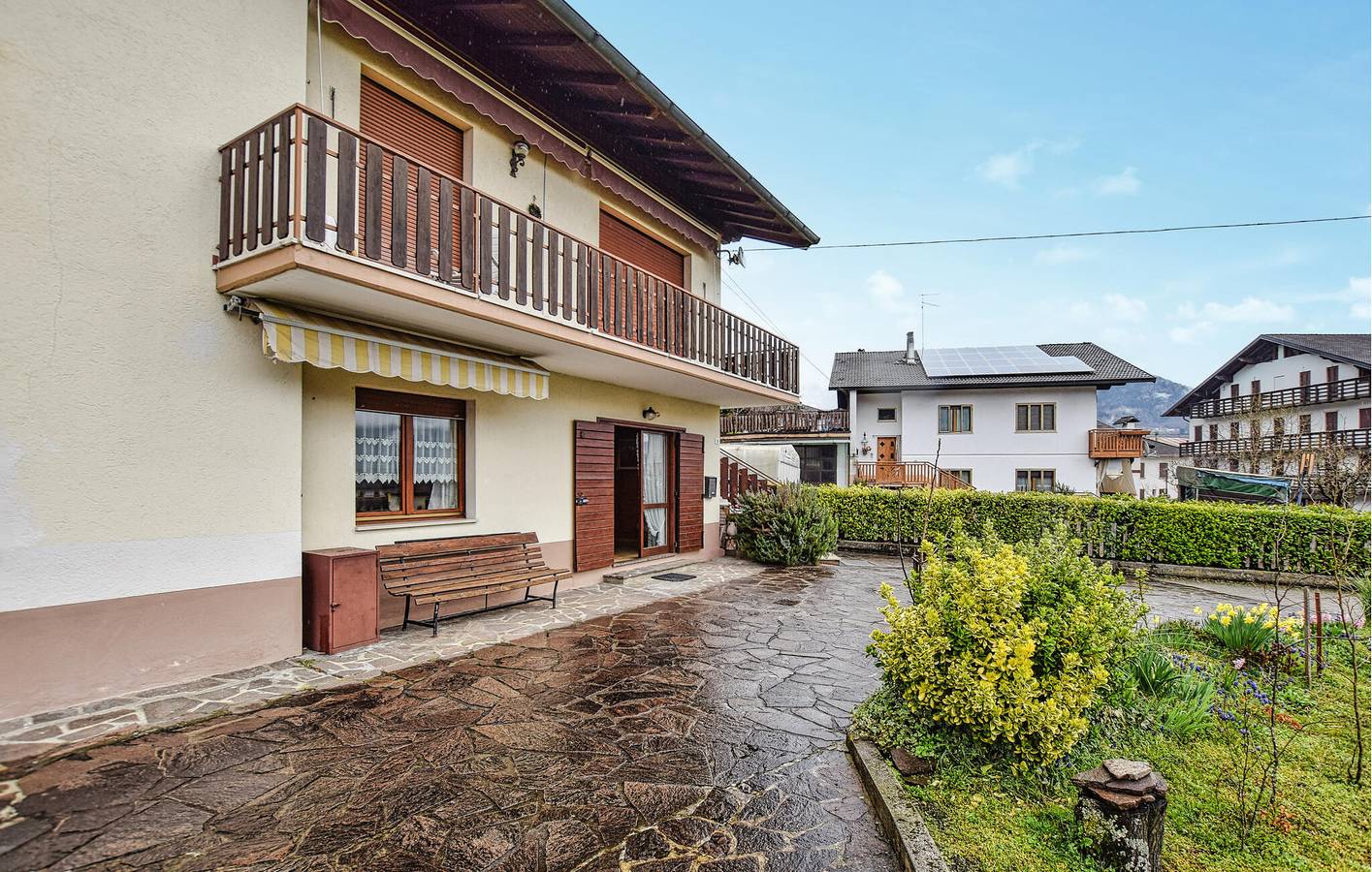 Ganze Ferienwohnung, Riverside Terrace Apartment in Lamon - WiFi, Parkplatz in Lamon, Belluno Provinz
