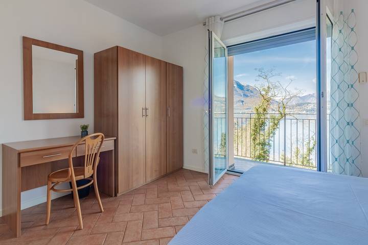 Gîte pour 4 personnes, avec balcon et vue sur le lac dans Perledo - 4