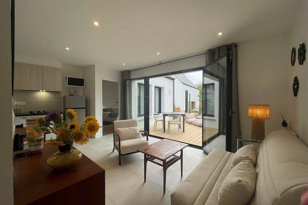 Apartamento entero, Le Bono private home in Bono, Côte des Mégalithes