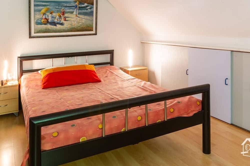 Ganze Wohnung, Only 20 minutes from the city center in Billstedt, Hamburg