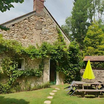 Gîte pour 6 personnes, avec jardin dans Île de France