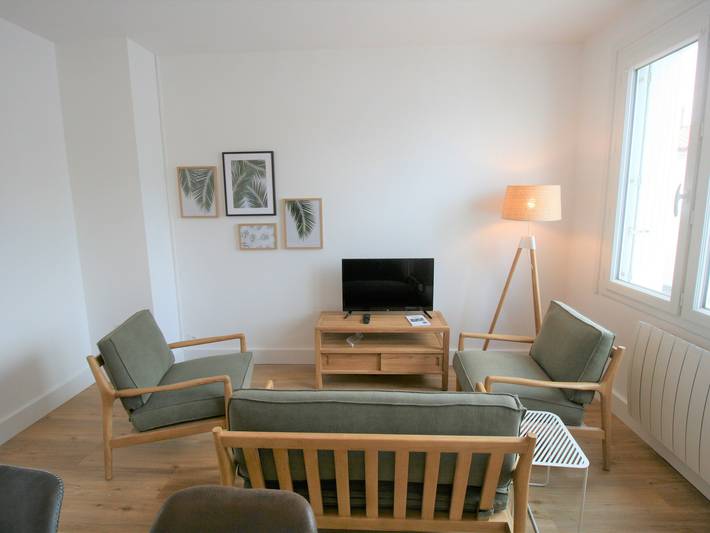 Charming Renovated House: Close to Beach & Town Center, Modern Amenities in La Tranche-sur-Mer, Vendée