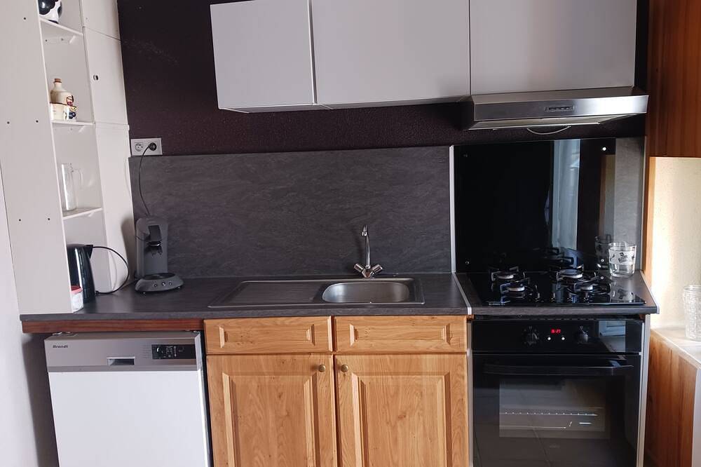 Comfortable village house in a quiet street  in Jozerand, Riom en omgeving