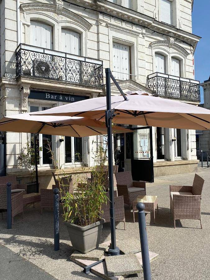 Hôtel pour 2 personnes, avec vue et terrasse, animaux acceptés à Château-du-Loir - 4