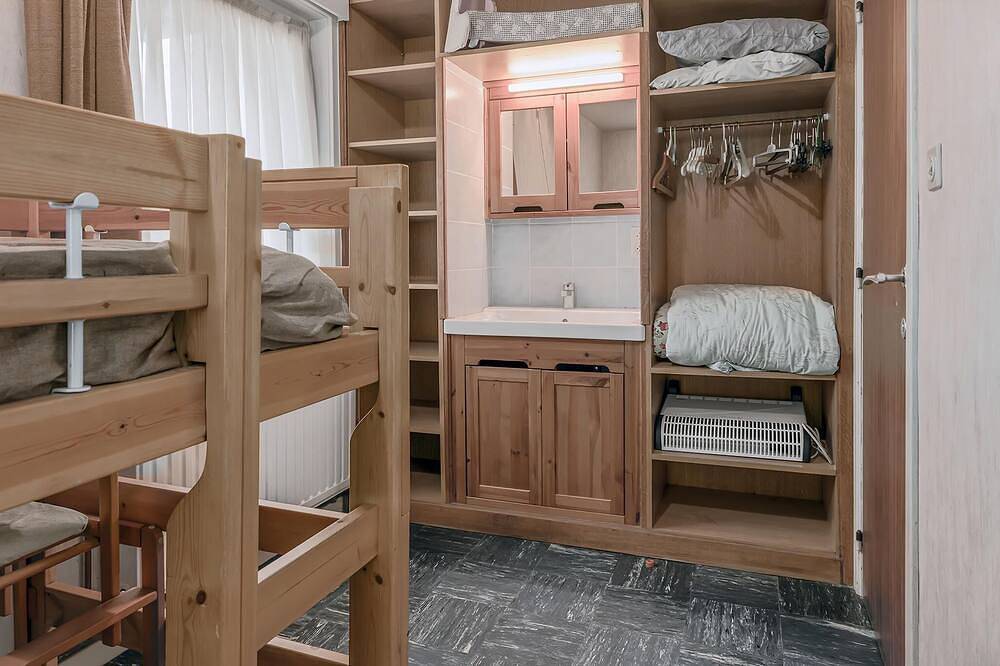 5 bedroom accommodation in Koksijde in Koksijde-Bad, Koksijde