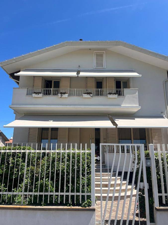 Ferienwohnung für 4 Personen, mit Balkon und Garten, mit Haustier in Riccione