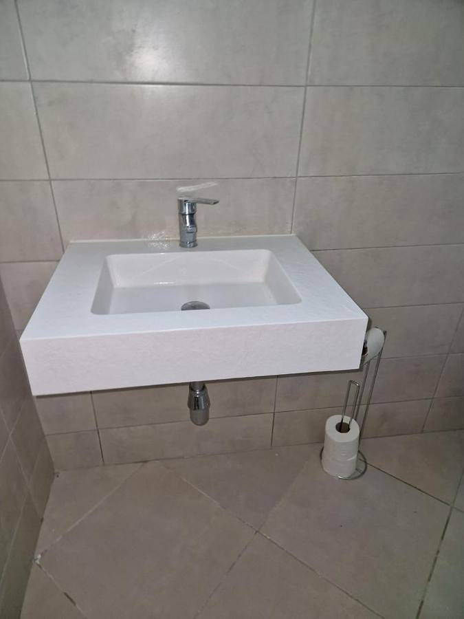 Apartamento de vacaciones para 6 personas, con balcón además de vistas y piscina - 1