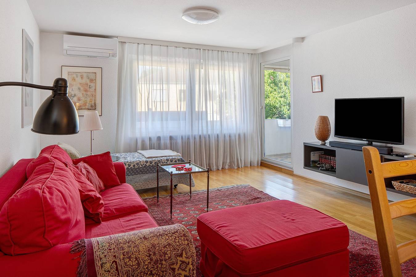 Appartamento intero, Appartamento 'Westlicht' con balcone, Wi-Fi e aria condizionata in Stühlinger (Freiburg), Friburgo