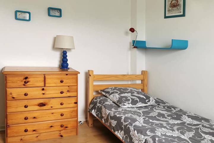 Gîte pour 4 personnes, avec terrasse ainsi que jardin et piscine, animaux acceptés dans Plage de la Légenèse - 3