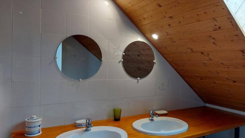 Location de vacances pour 6 personnes, avec Terrasse et Jardin à Réville - 4