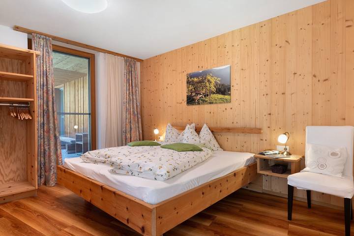 Chalet für 4 Personen, mit Whirlpool und Garten sowie Sauna in Trentino-Südtirol - 2
