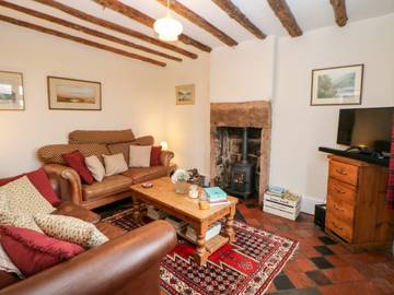 Log Cabin for 6 People in Alton Towers, Staffordshire, Photo 2