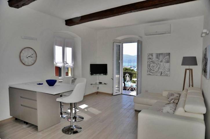 Ferienwohnung für 5 Personen, mit Balkon und Ausblick in Lerici - 2