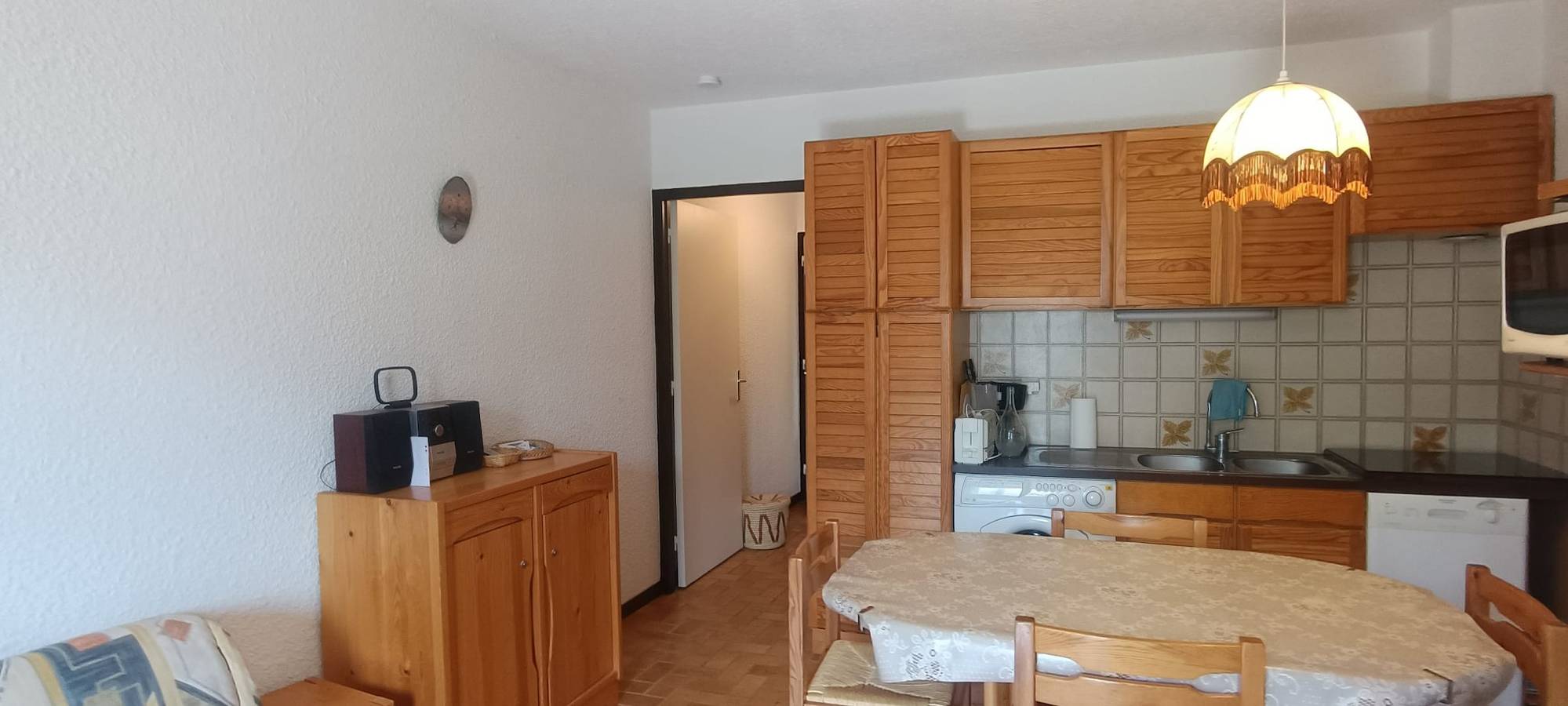 Apartamento entero, Apartment with terrace close to the slopes in Le Monêtier-les-Bains, Serre Chevalier