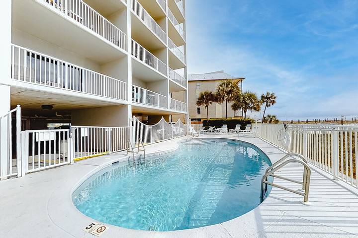 Holiday apartment for 6 people, with pool and balcony - 1