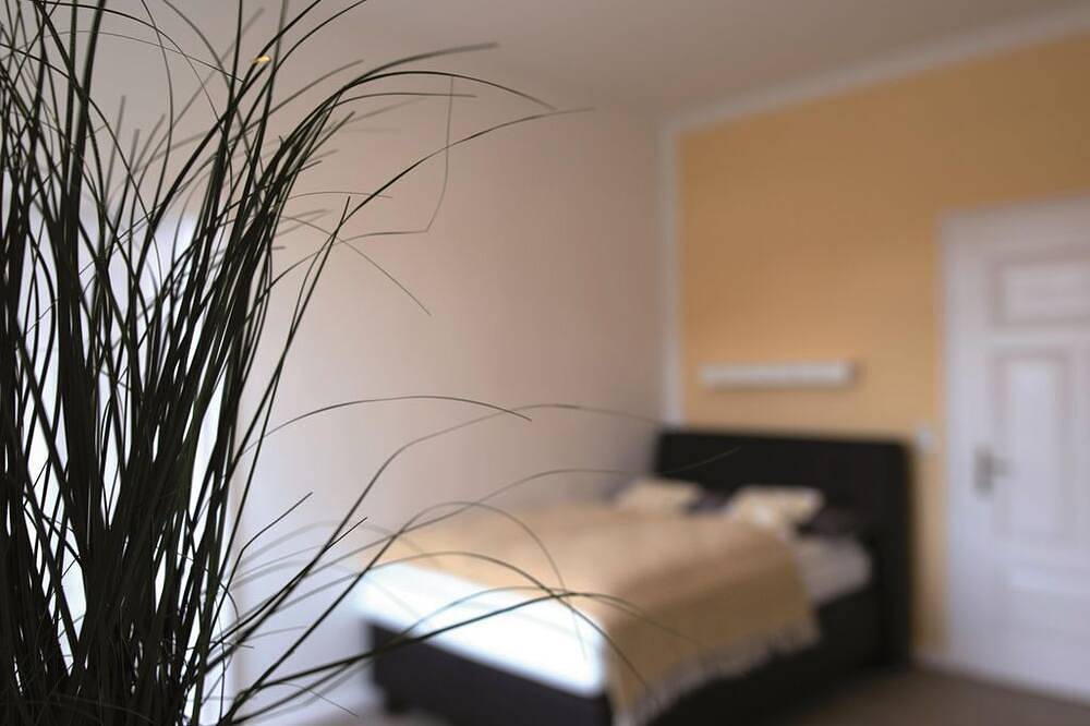 Ganze Wohnung, Ferienwohnung im \"Bahnhof Lügde\" - Appartement/Fewo, Dusche und Bad, Wc, 3 in Lügde, Kreis Lippe