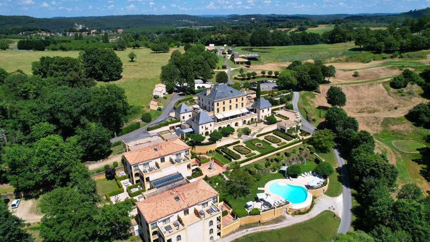 Hôtel pour 4 personnes, avec jardin ainsi que jacuzzi et piscine