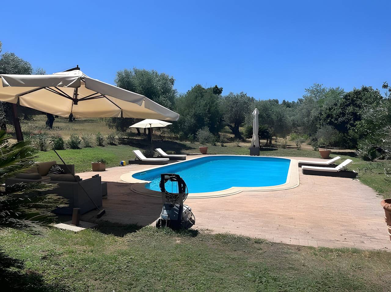 Villa 'Casale La Ferrata' con Piscina Privata, Wi-Fi e Aria Condizionata in Tivoli, Provincia di Roma