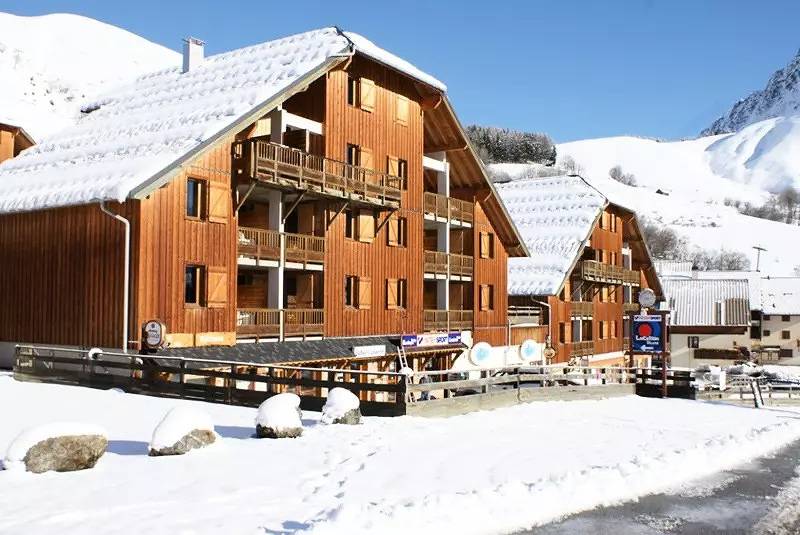 Apartamento entero, Espacioso apartamento 10 camas, Aiguilles d'Alves vista in Saint-Jean-d'Arves, Región de Saint-Jean-de-Maurienne