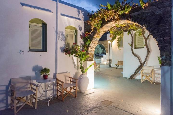 Gîte pour 3 personnes, avec jardin, animaux acceptés dans Platis Gialos Sifnos - 2