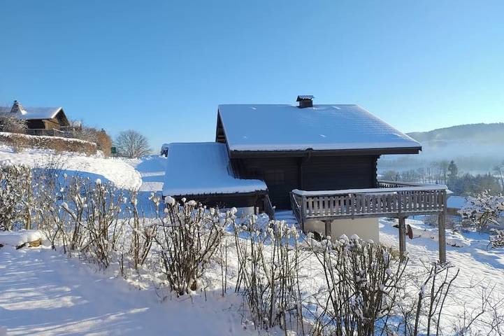 Gîte pour 6 personnes, avec balcon à Les Grangettes