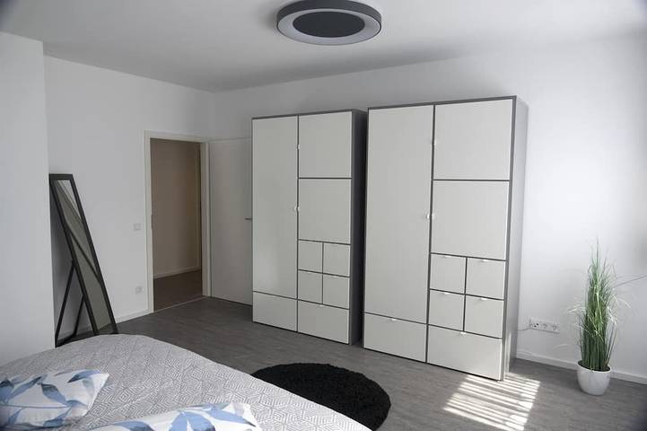 Ganze Wohnung, Ferienwohnung 90 m2, 2 Minuten Fußweg zum Krankenhaus im Zentrum von Sulzbach in Sulzbach/Saar, Saarbrücken & Umgebung