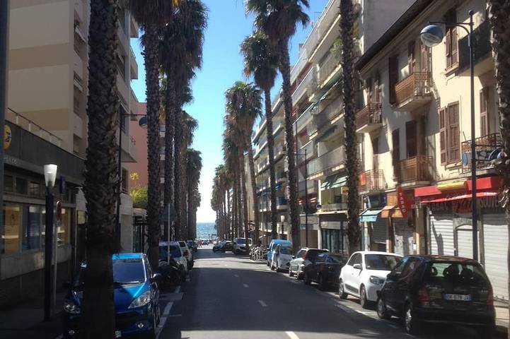Location de vacances pour 3 personnes à Juan-les-Pins