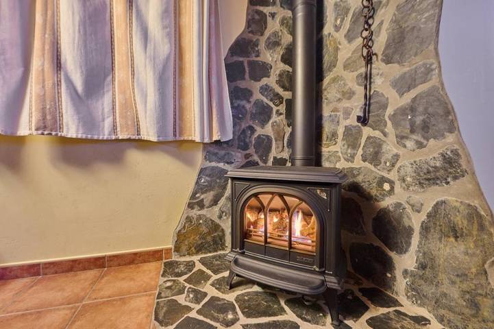 Gîte pour 5 personnes, avec piscine ainsi que balcon et jacuzzi à Alins - 3