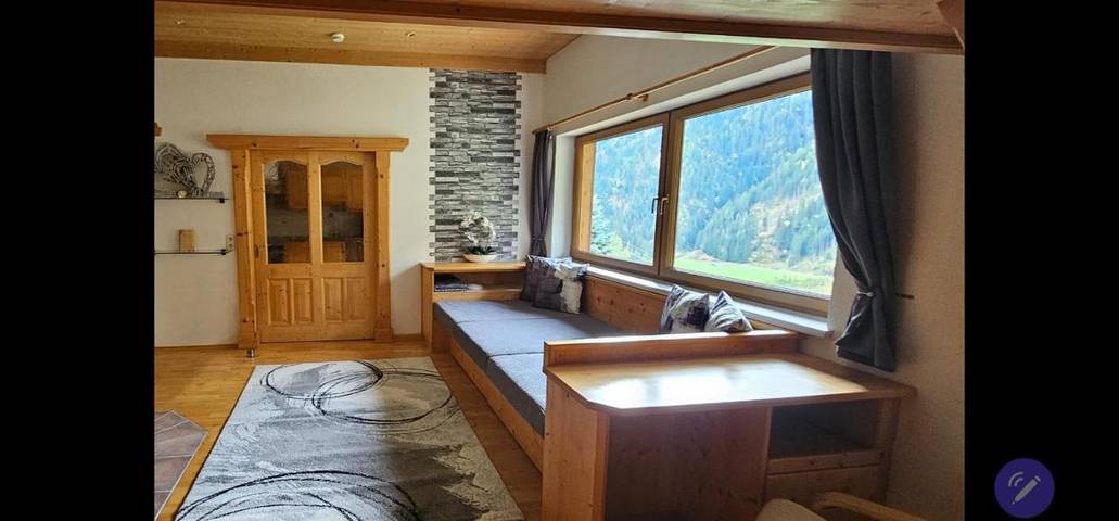 Ferienwohnung für 6 Personen, mit Balkon und Ausblick in Flirsch