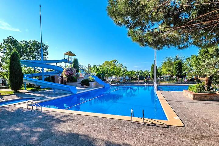Mobil-home | Classic | 2 Hab. | 4 pers. | Terraza simple | A/C in Estartit, Costa Brava