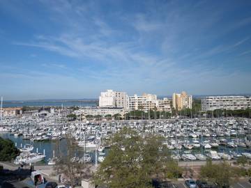 Gîte pour 6 personnes, avec balcon dans Plage de Carnon