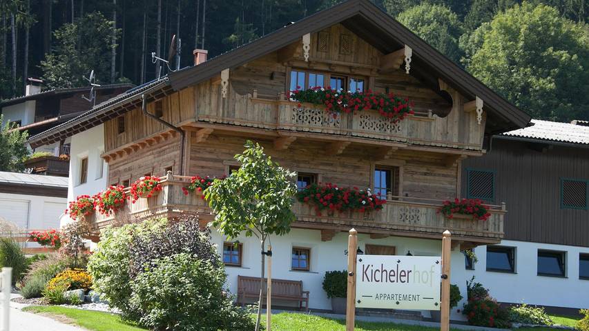 Ferienwohnung für 4 Personen, mit Garten, kinderfreundlich in Strass im Zillertal