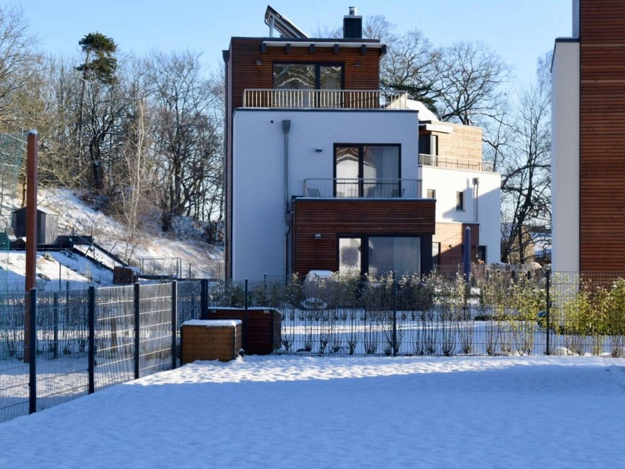 Modernes Ferienhaus mit Sauna, Seeblick, Dachterrasse und Garten in Krakow am See, Mecklenburg Lakes