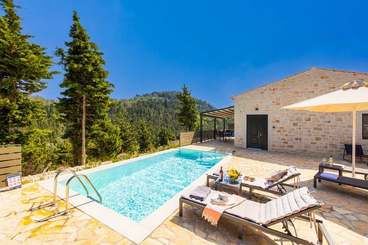 Villa für 4 Personen, mit Garten und Terrasse auf Paxos