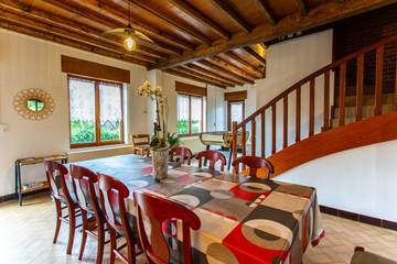 Gîte pour 14 personnes, avec jardin et terrasse à Fruges