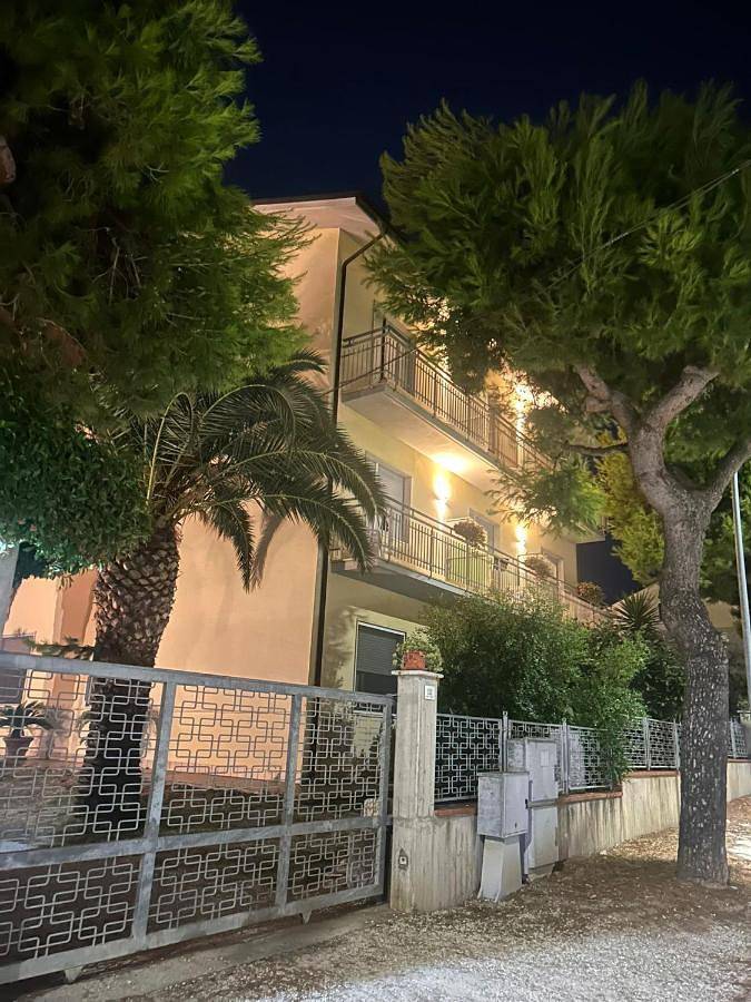 Appartamento per 2 persone, con giardino a Grottammare